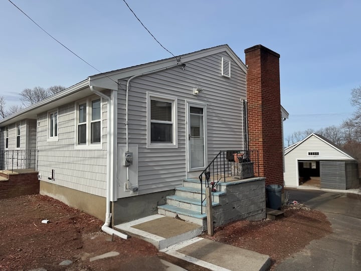 Exterior Remodel Evergreen Roof and Vinyl Cedar Shakes and Vinyl Siding 2 - Reilly Brothers Construction