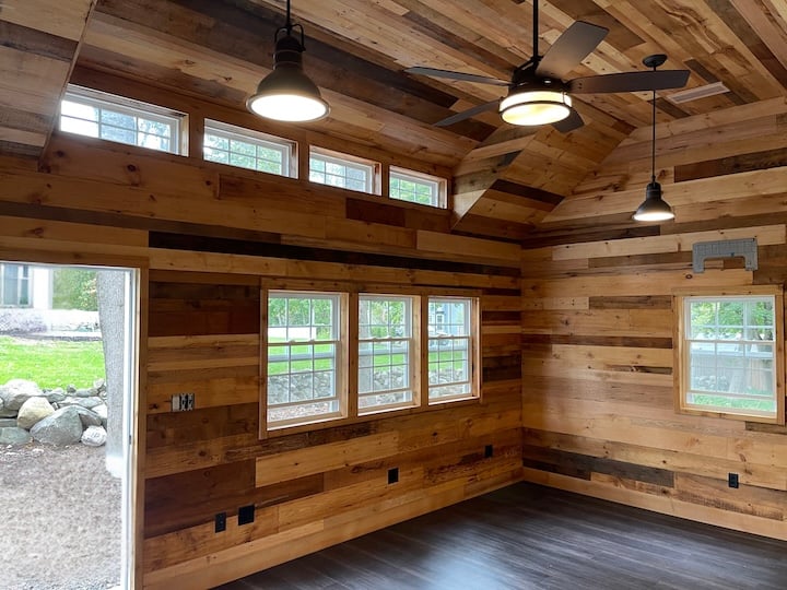 ADU Interior Finish with Barnboard and Lifeproof Luxury Vinyl Flooring