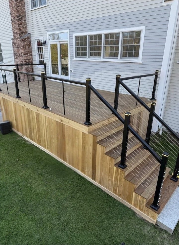 Ipe deck with cedar skirt - Reilly Brothers Construction - 720 px