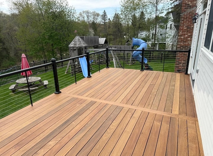Ipe decking - Reilly Brothers Construction - 720 px